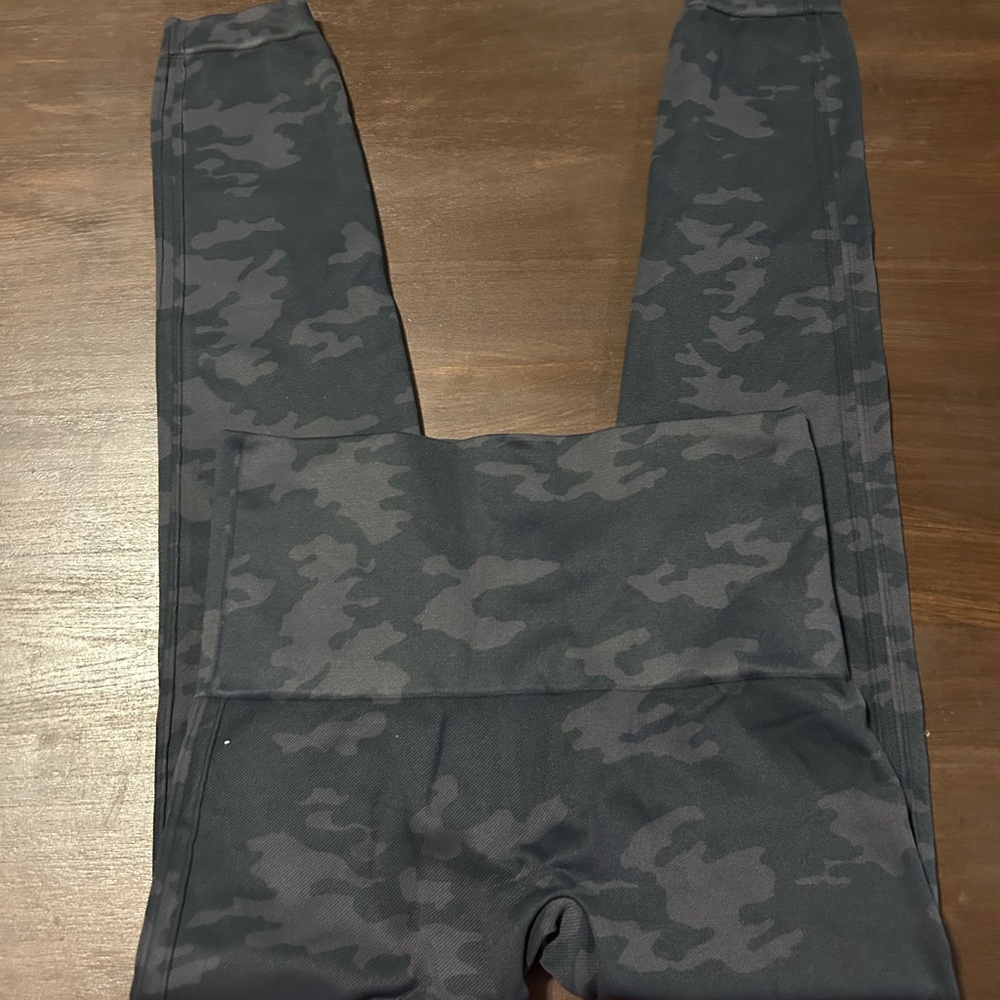 SPANX Black Camouflage Leggings